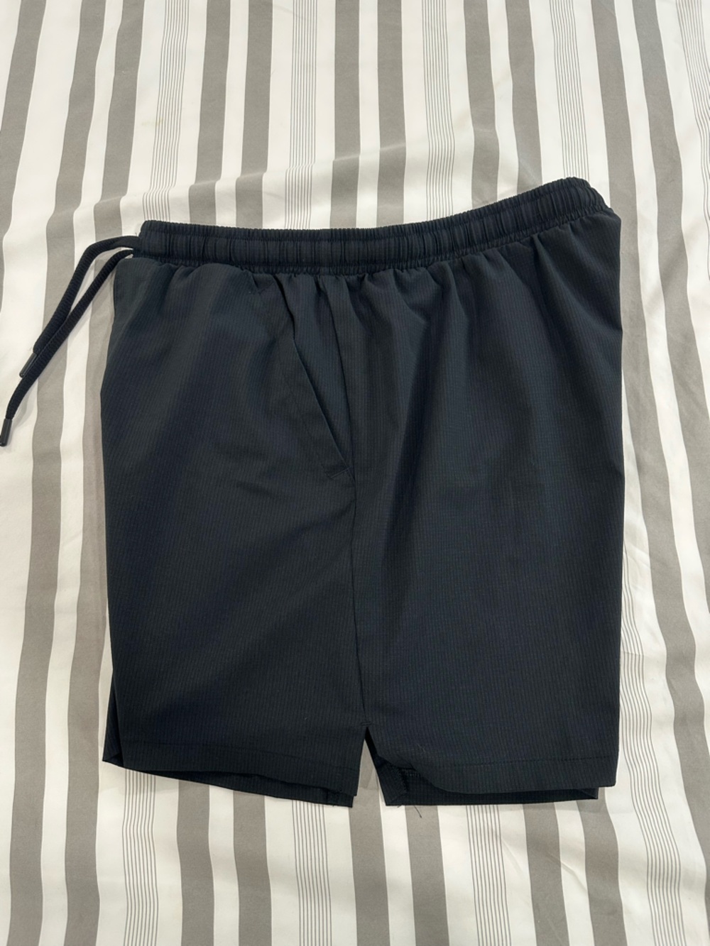 Under Armour Black Ribbed Drawstring Camp Shorts